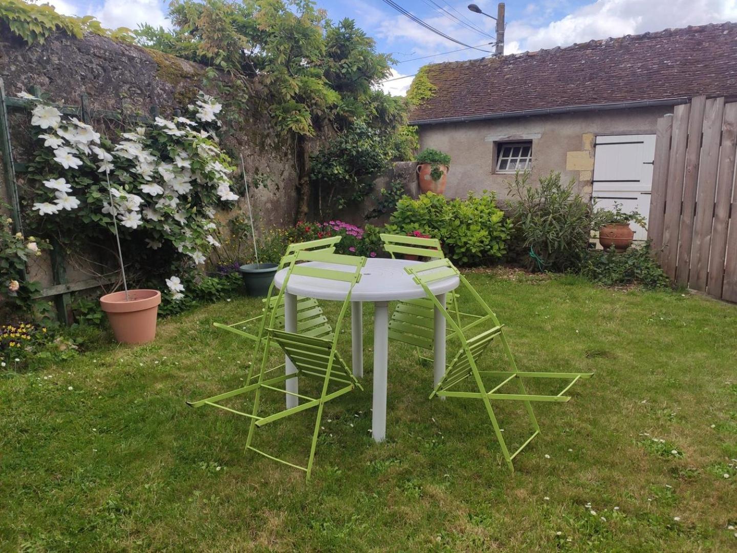 Le Relais De L'Ormeau - Charmant Gite Pour 4 Pers. Lussault-sur-Loire 外观 照片